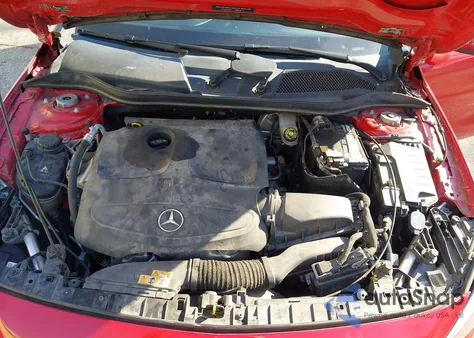 2020 Mercedes-Benz Gla 250 z USA, uszkodzony, nr VIN WDCTG4EB1LU028696